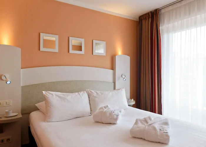 Отель Western Astoria Жуан-ле-Пен