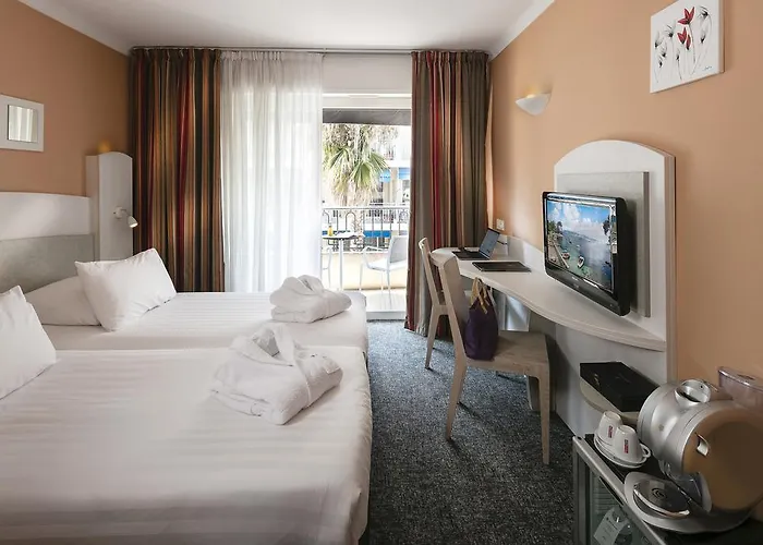 Western Astoria Отель