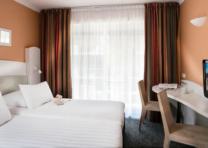 Western Astoria Жуан-ле-Пен