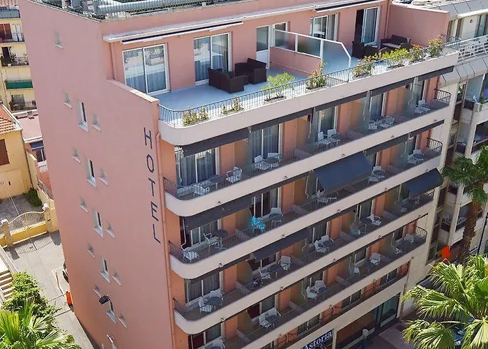 Western Astoria Жуан-ле-Пен