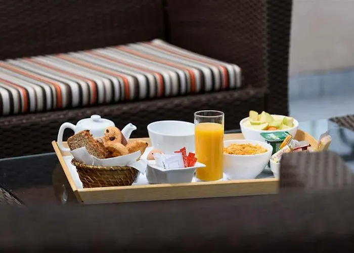 Отель Western Astoria Жуан-ле-Пен