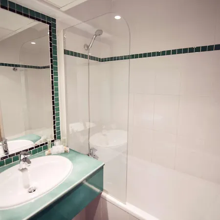 Western Astoria Hotel 3*