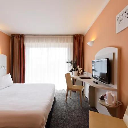 מלון Western Astoria 3*