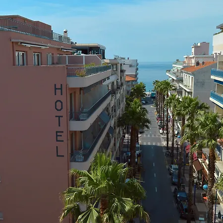 Western Astoria Hotel 3*