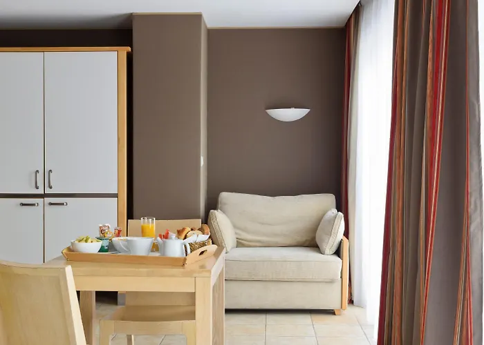 Western Astoria Hotel 3*