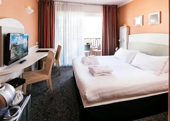 Western Astoria Hotel